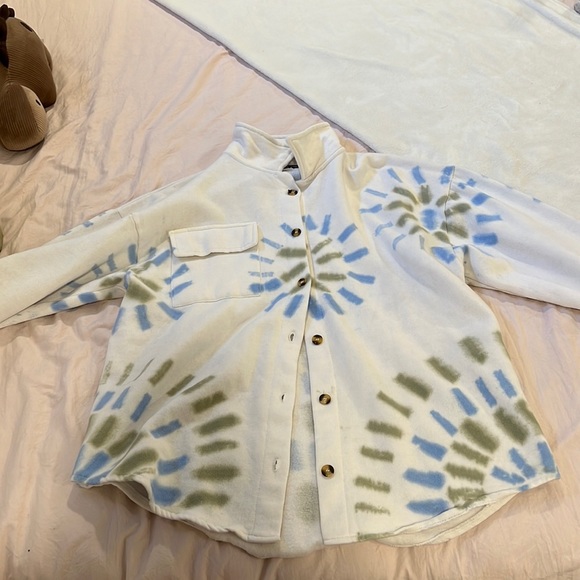 Blue and Green Button Up - Picture 1 of 1